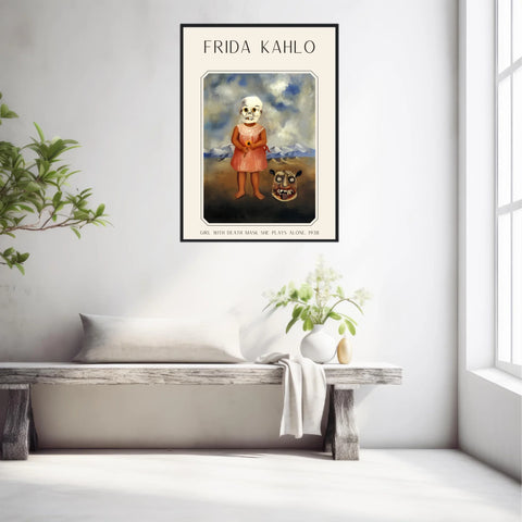 Affiche Frida Kahlo – Girl With Death Mask She Plays Alone 1938