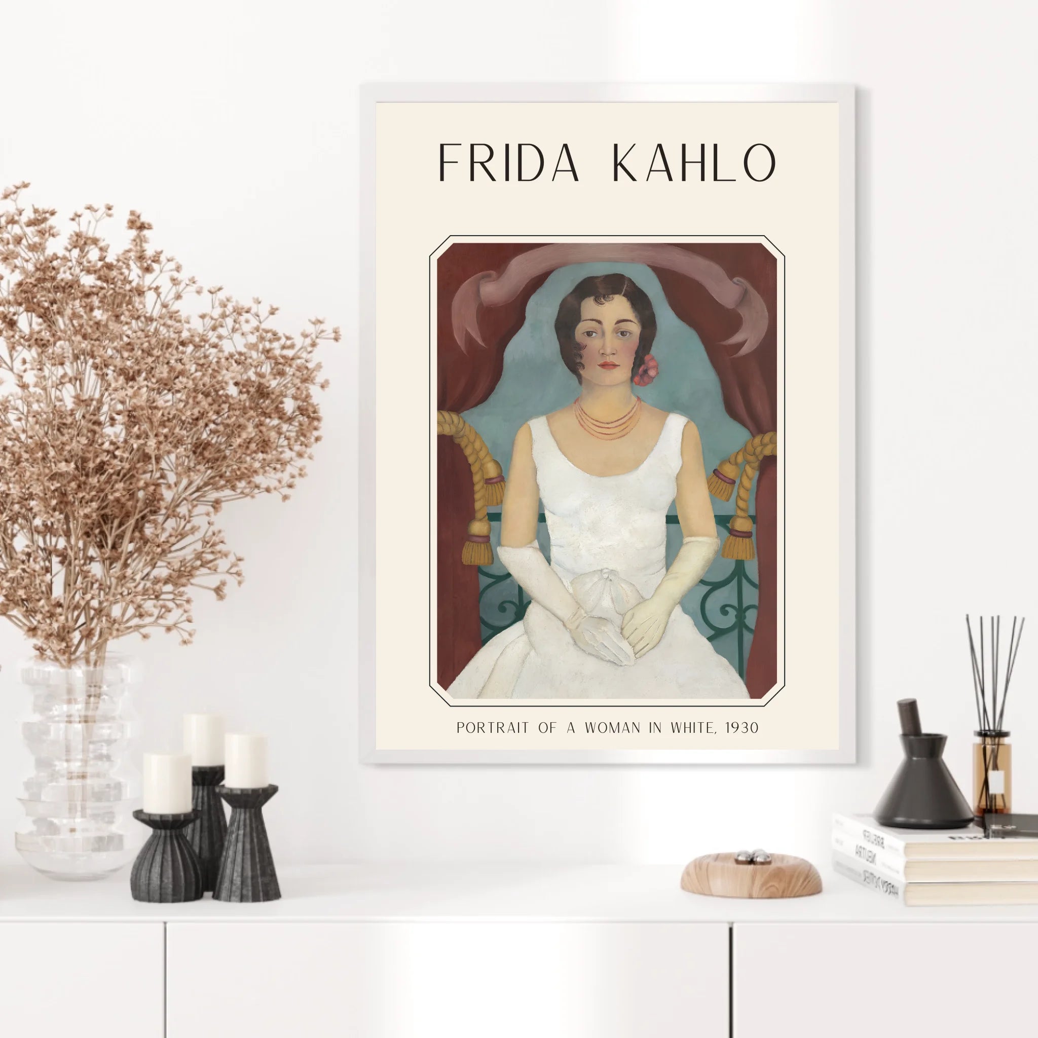 Affiche Frida Kahlo – Portrait Of A Woman In White (1930) | Poster, Toile & Cadre